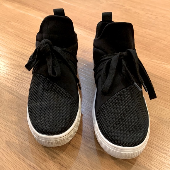 Steve Madden Size 9 Lancer Black Sneakers ~Black & White ~Runners Sneakers shoes - Picture 2 of 16